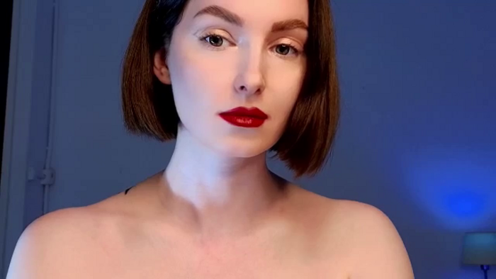 Red_Lips_Girl