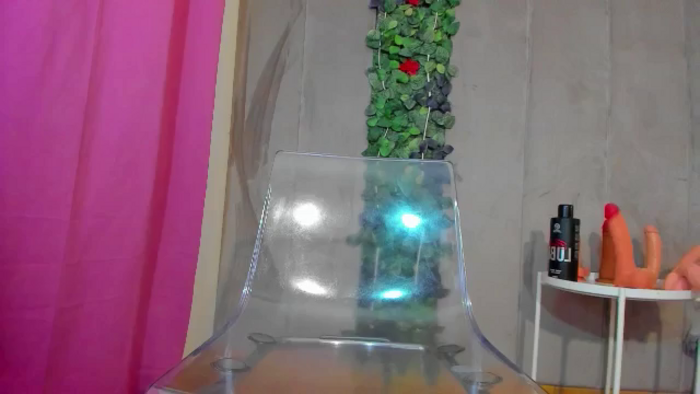Azaleeax