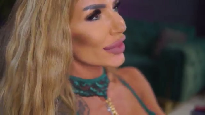 RaquelleVon