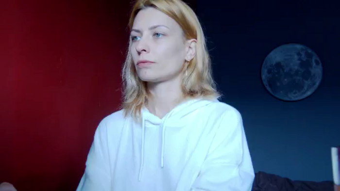 Karoline121