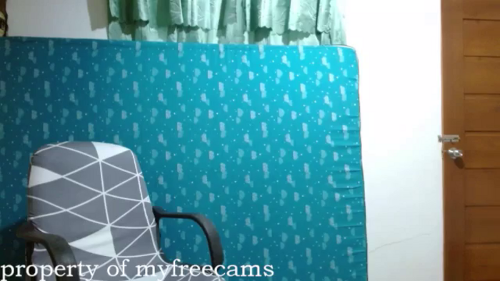 Petite_sweety