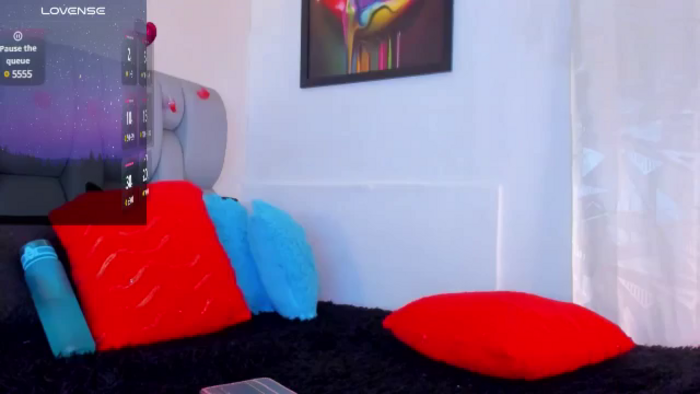 Karin_Grey69