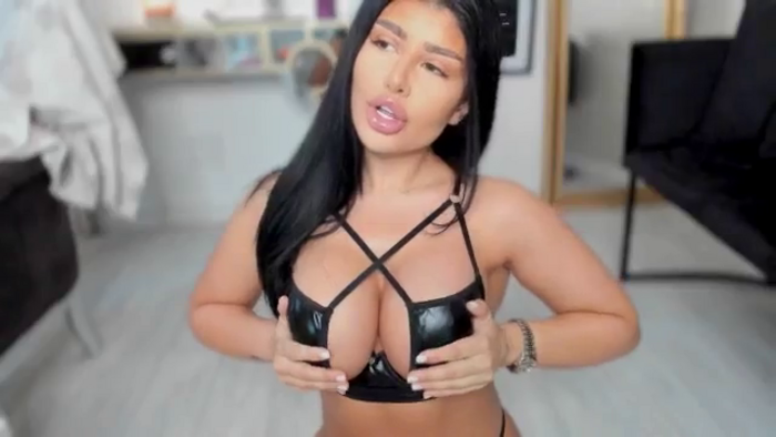 moniqueeale