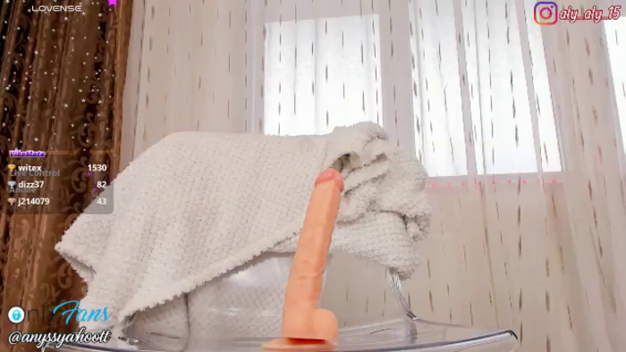 AnyssyaHoot