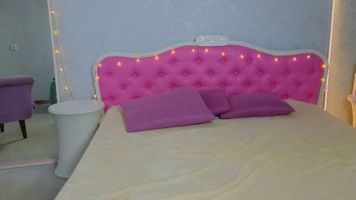 ArianaPetite