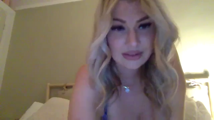 Roxy_Reveals
