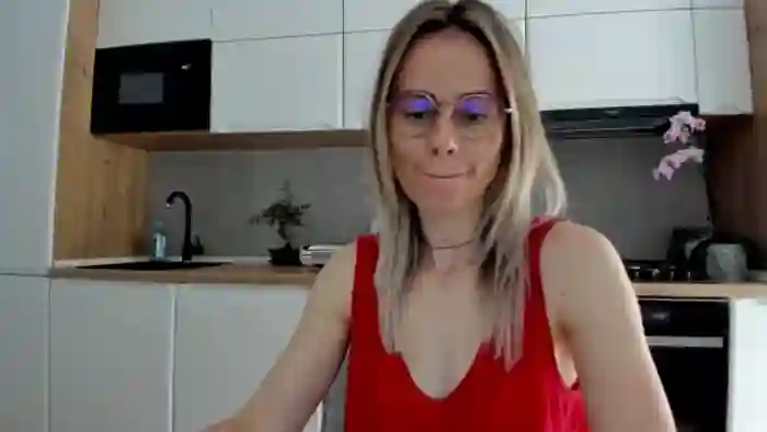 2025/06/06/mfc-debbypaige-10-47-43