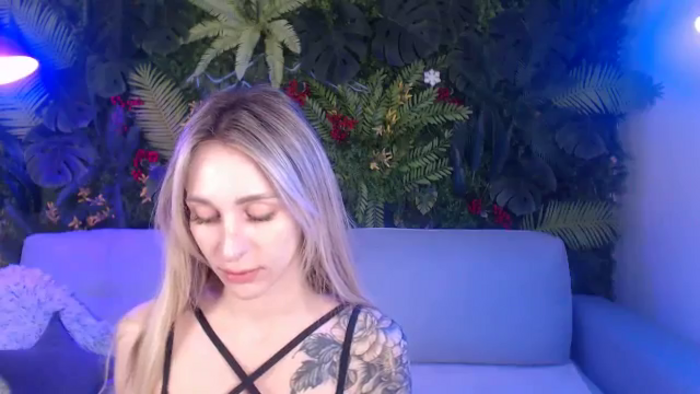 Horny_Blond