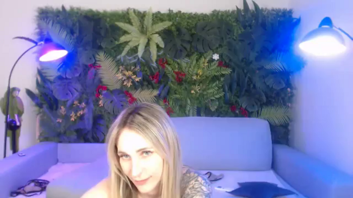Horny_Blond