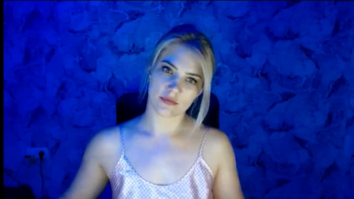 Nika_gold1