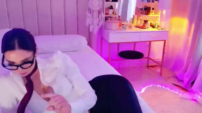 LolaNiceAss1