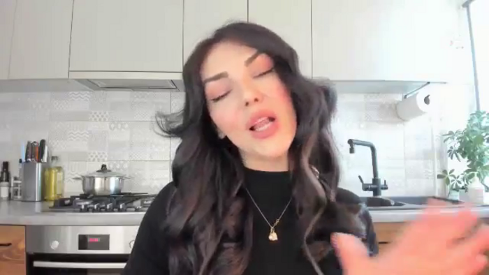 MissNelly_