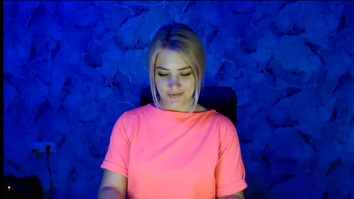 Nika_gold1