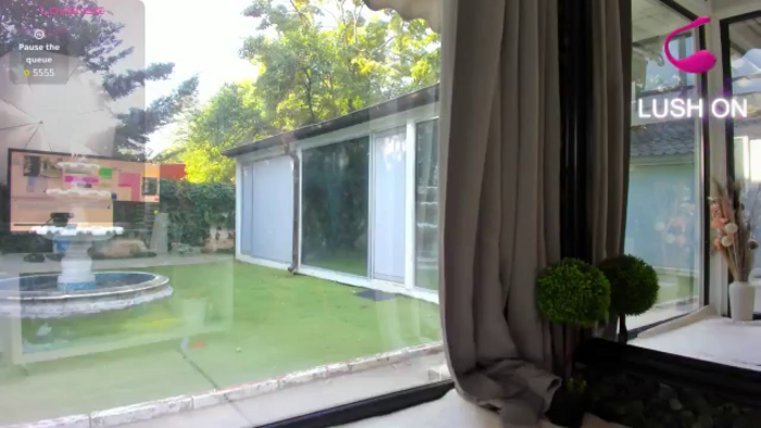 Russian_Ava