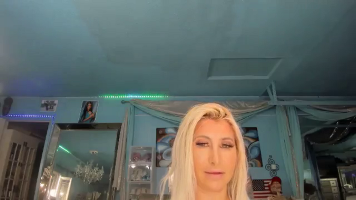 ADRIANA_FOX