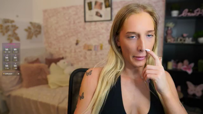 NicoletteShea