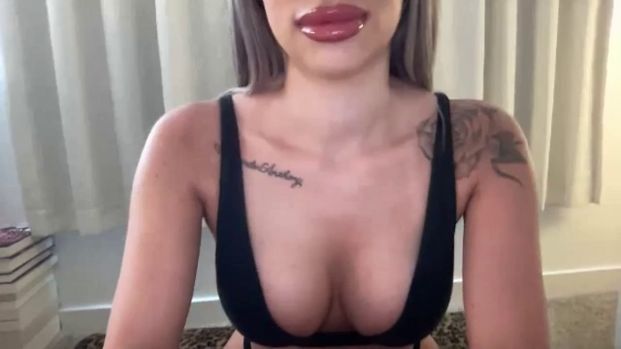 aryaaxo