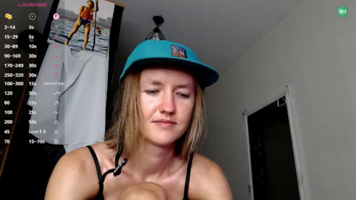 Ladyy_on_MTB