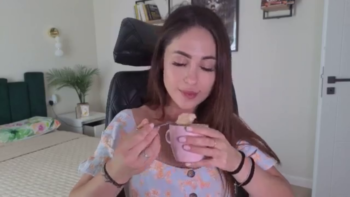 DorisDolll