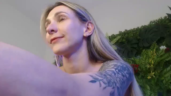 Horny_Blond