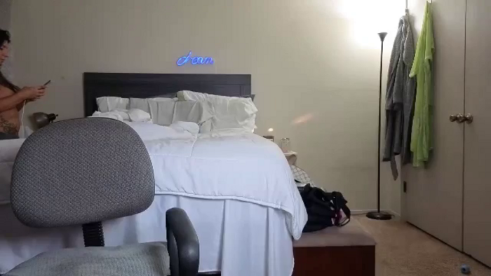 MacNTits