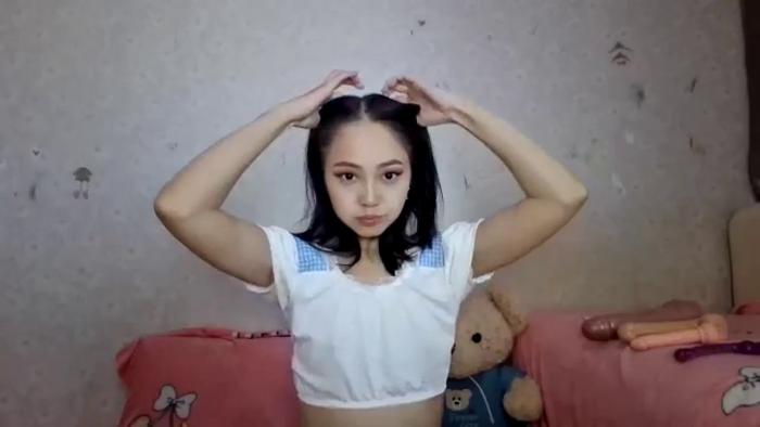 TinyCuteGirl