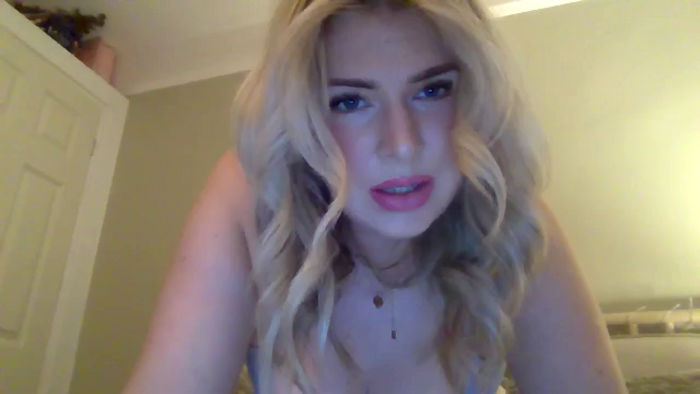 Roxy_Reveals