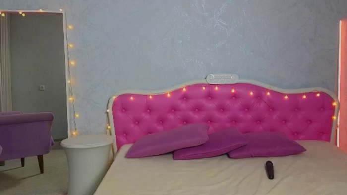 ArianaPetite