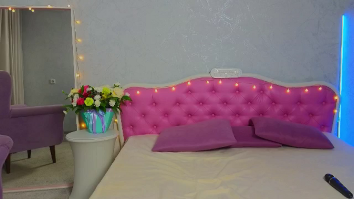 ArianaPetite