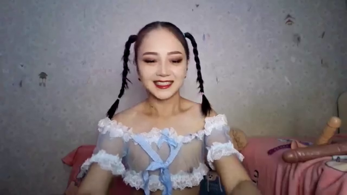TinyCuteGirl