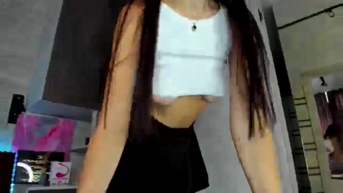 Brunnett_Cute