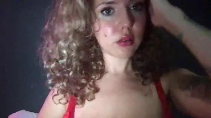 BustyRedHeadx