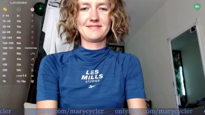 Ladyy_on_MTB