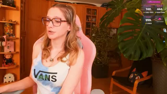 MonicMoon18