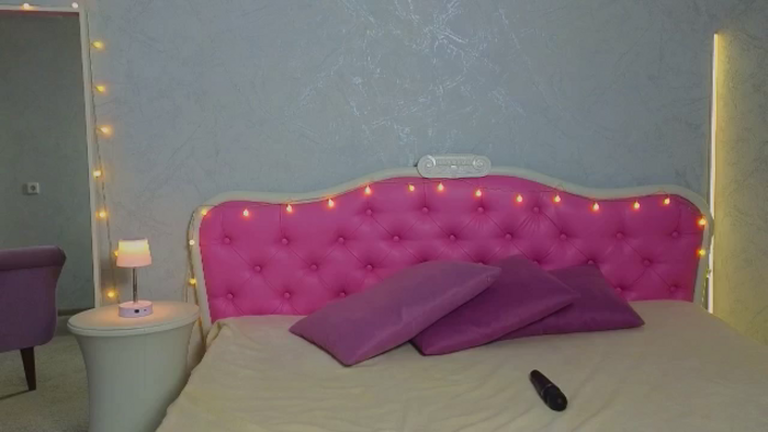 ArianaPetite