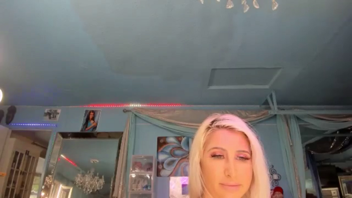 ADRIANA_FOX