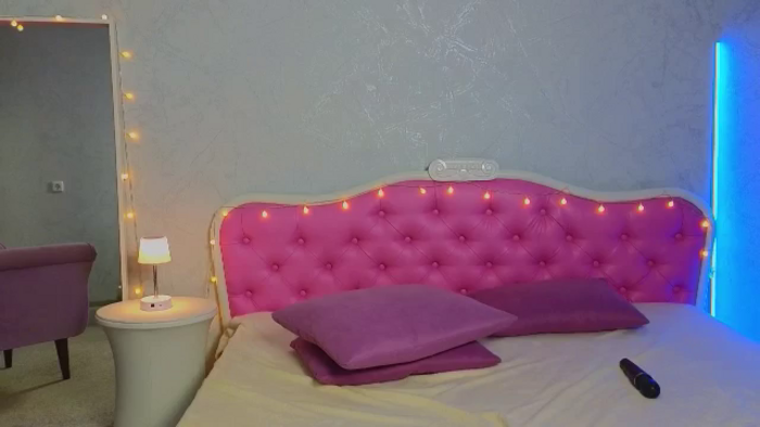 ArianaPetite