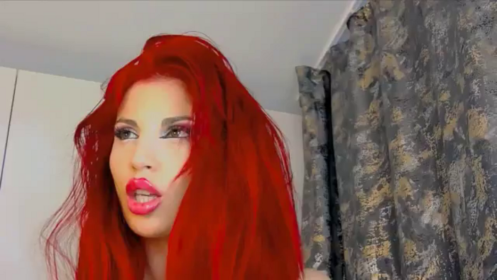 MissRebecaRed