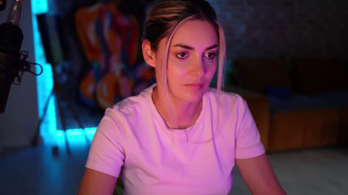 Allie_Synn