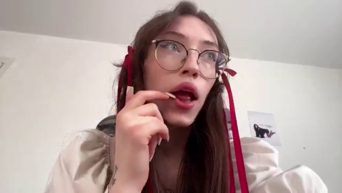 Kelly_Grey