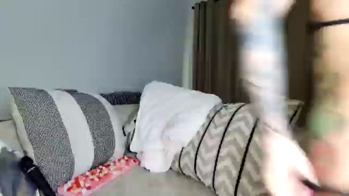Lena_bee
