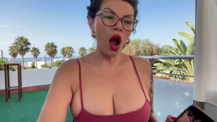 CarlaHotwife