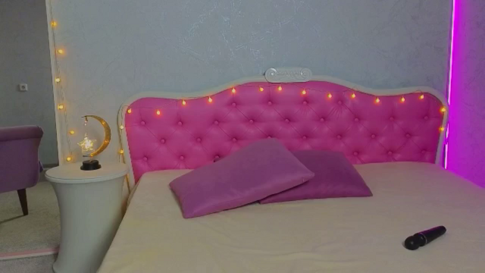ArianaPetite