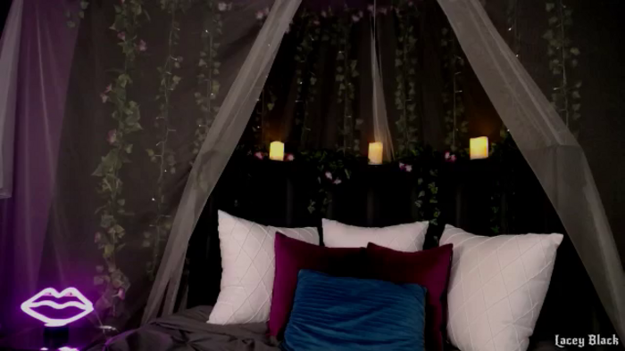 LaceyBlack