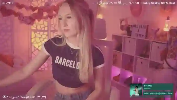 2025/07/22/mfc-oliviaxfaye-03-13-00
