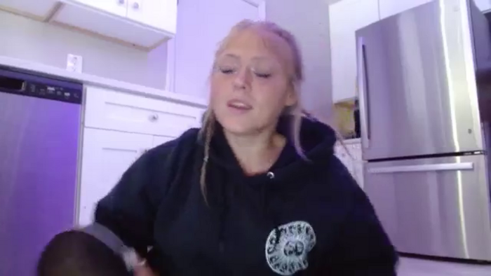 SneakyAlice