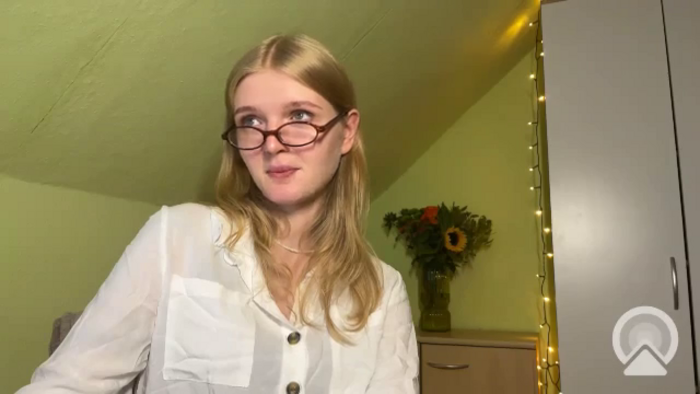 BlondeVixen_A
