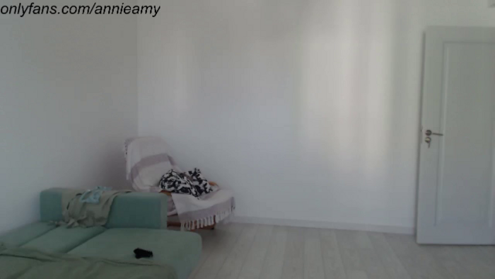 Annie_Amy