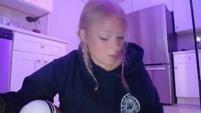 SneakyAlice