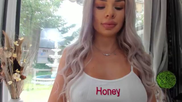 Russian_Ava